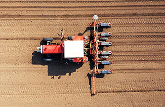 种——实现自动定植、精准施肥等农事过程，提高作农作物耕种效率和质量