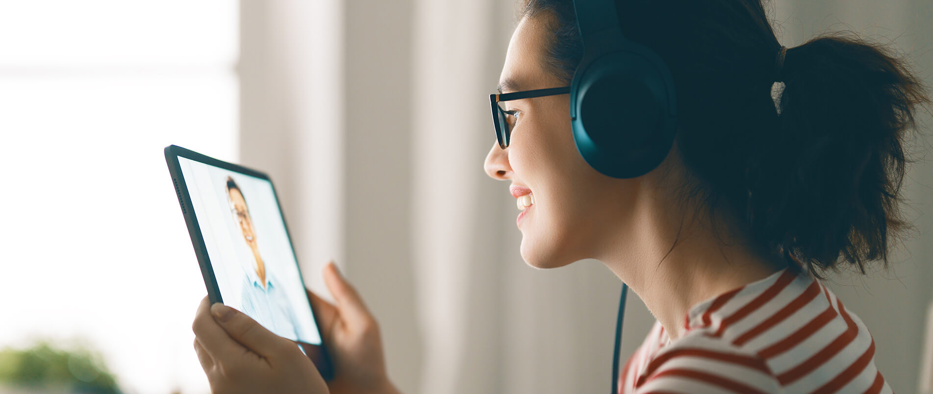 pp电子模拟器正式推出商用5G RedCap模组RG255C-GL，进一步丰富RedCap产品阵容